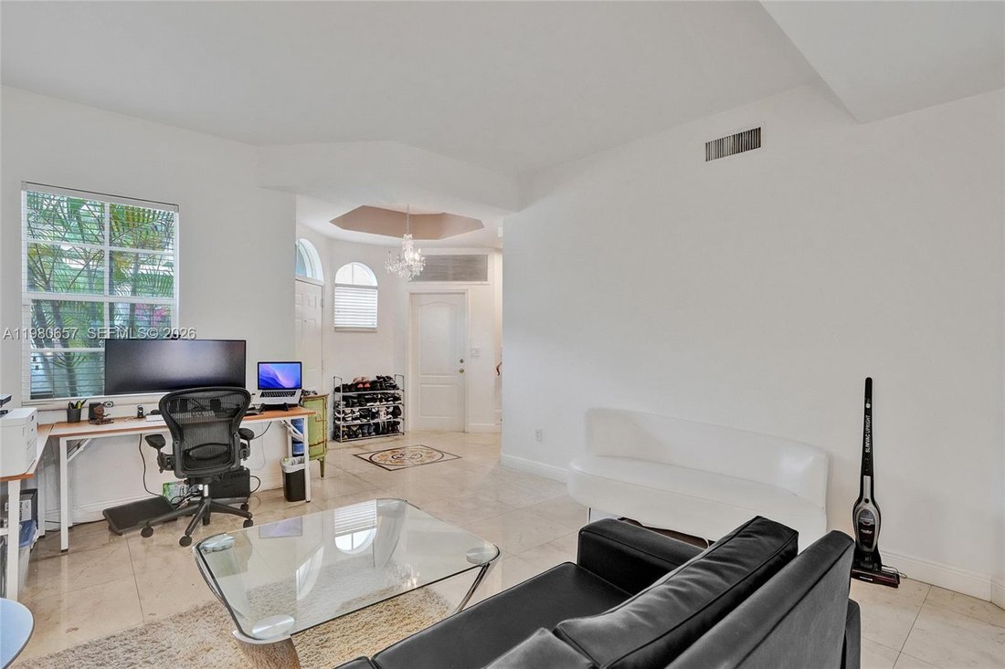 Maison à Golden Beach, Floride, États-Unis 2 - 17389210