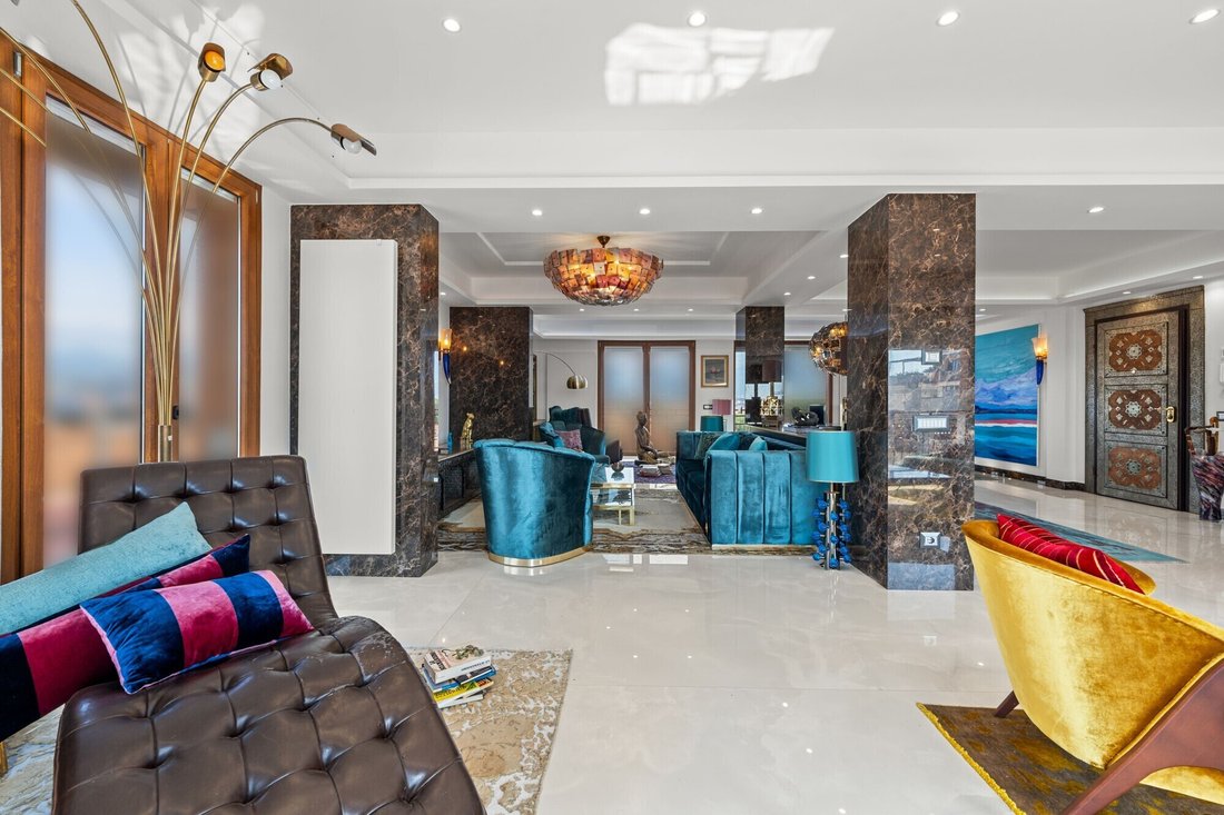 Penthouse in Center, Massa, Italy 4 - 17388673