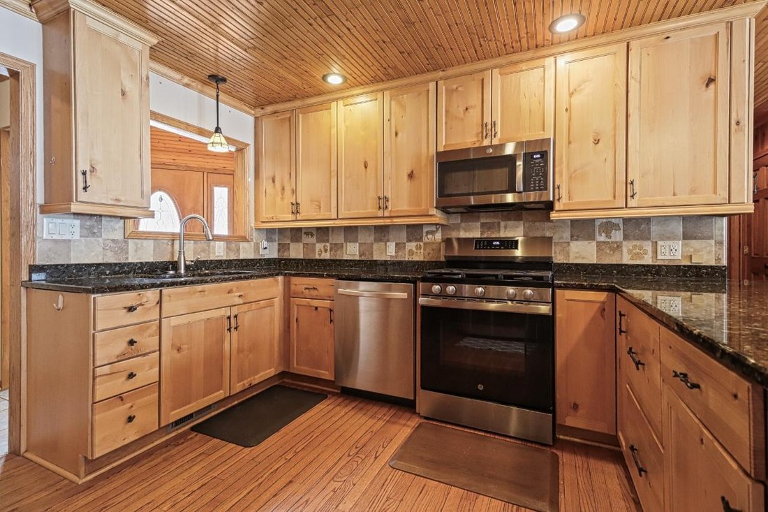 House in Phelps, Wisconsin, United States 4 - 17389569