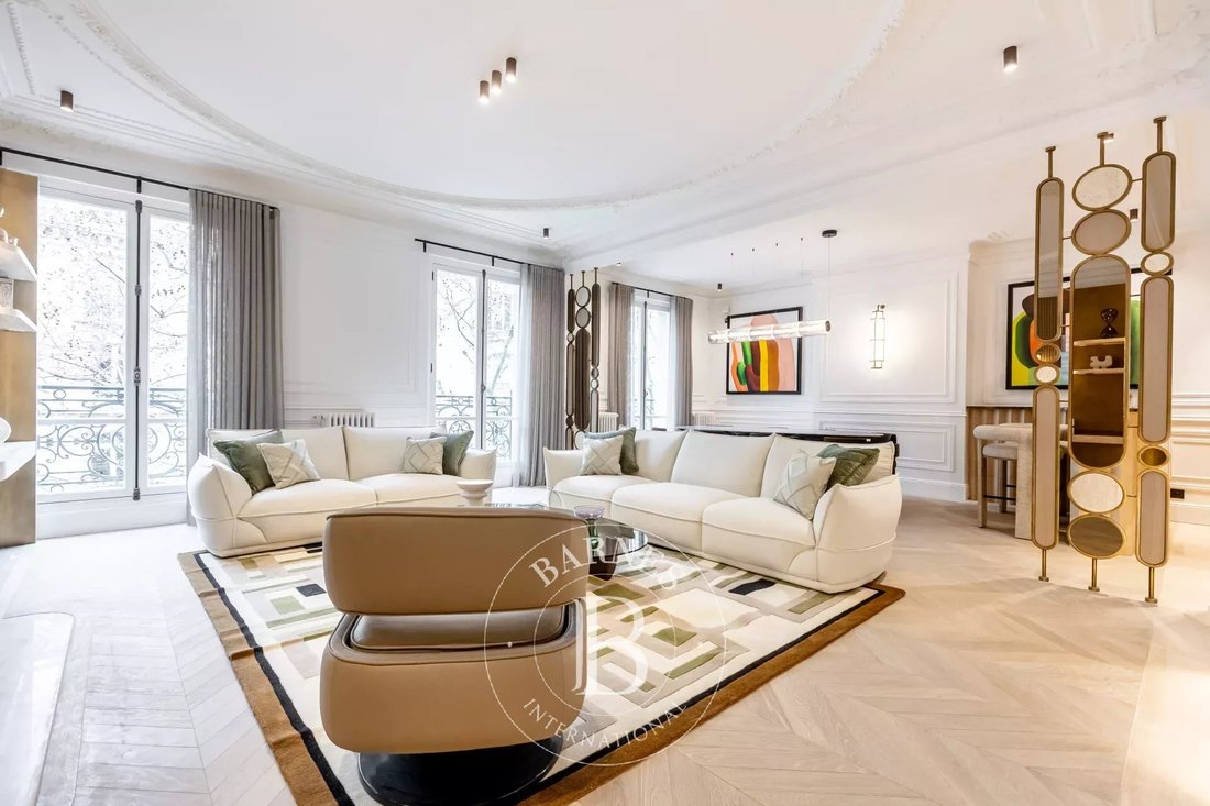Apartment in Porte Dauphine, Paris 16e Arrondissement, Paris 3 - 17389024