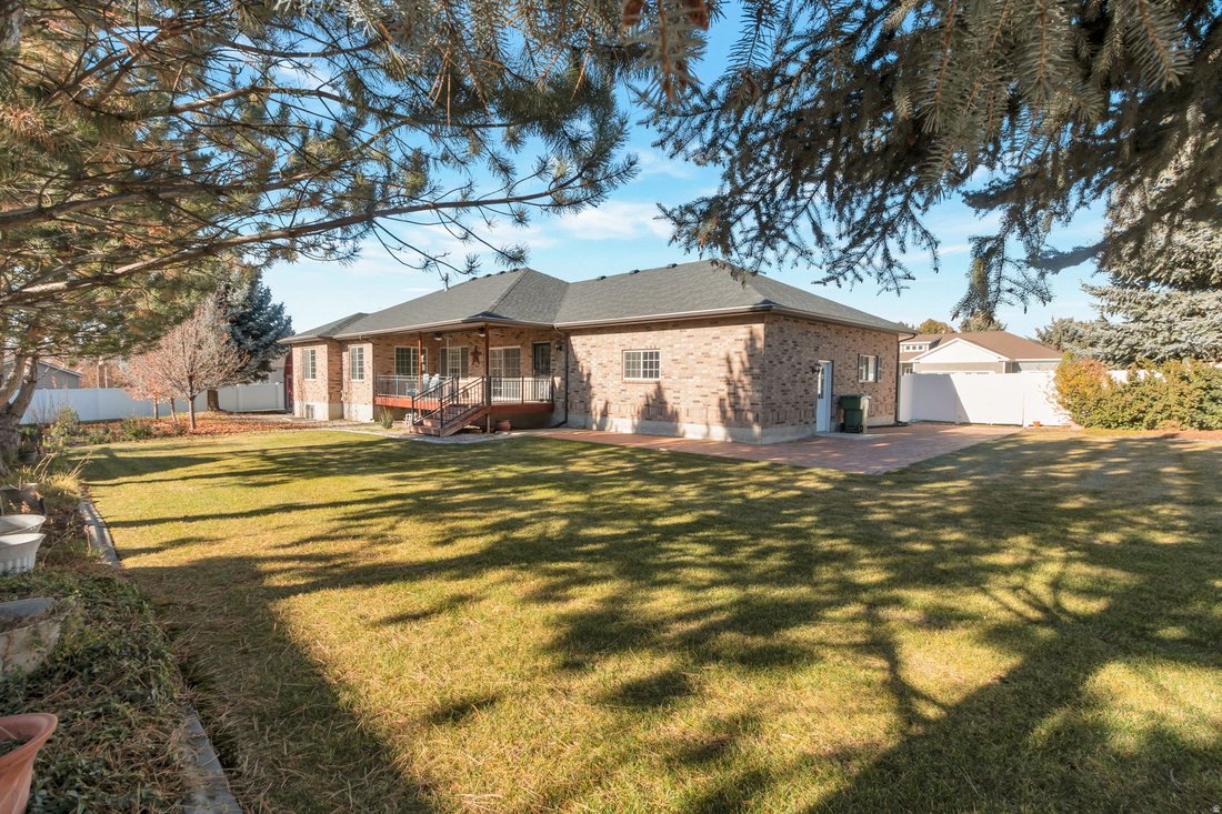 House in Hyde Park, Utah, United States 3 - 17388947
