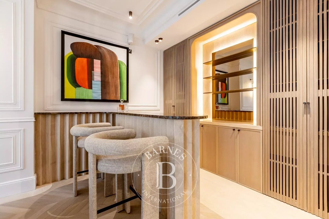 Apartment in Porte Dauphine, Paris 16e Arrondissement, Paris 5 - 17389024