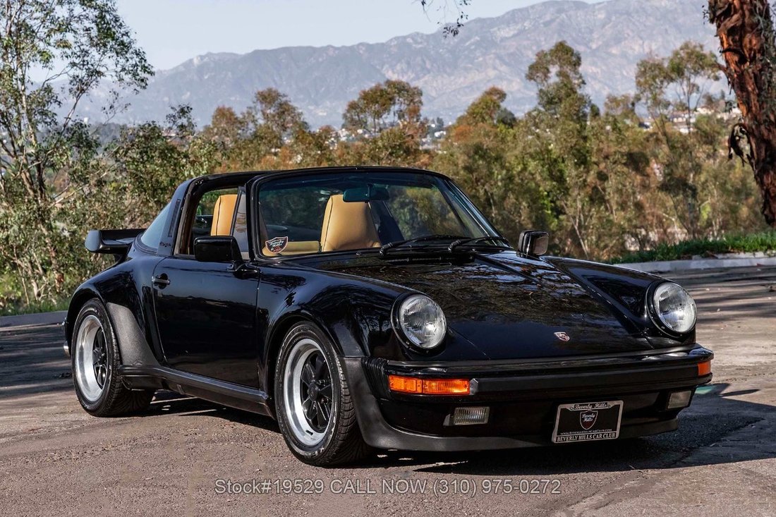 Porsche 911 Carrera in Los Angeles, CA 1 - 17388953