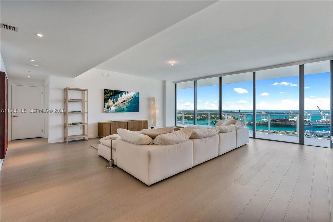 Condo in Miami Beach, Florida, United States 5 - 17223313
