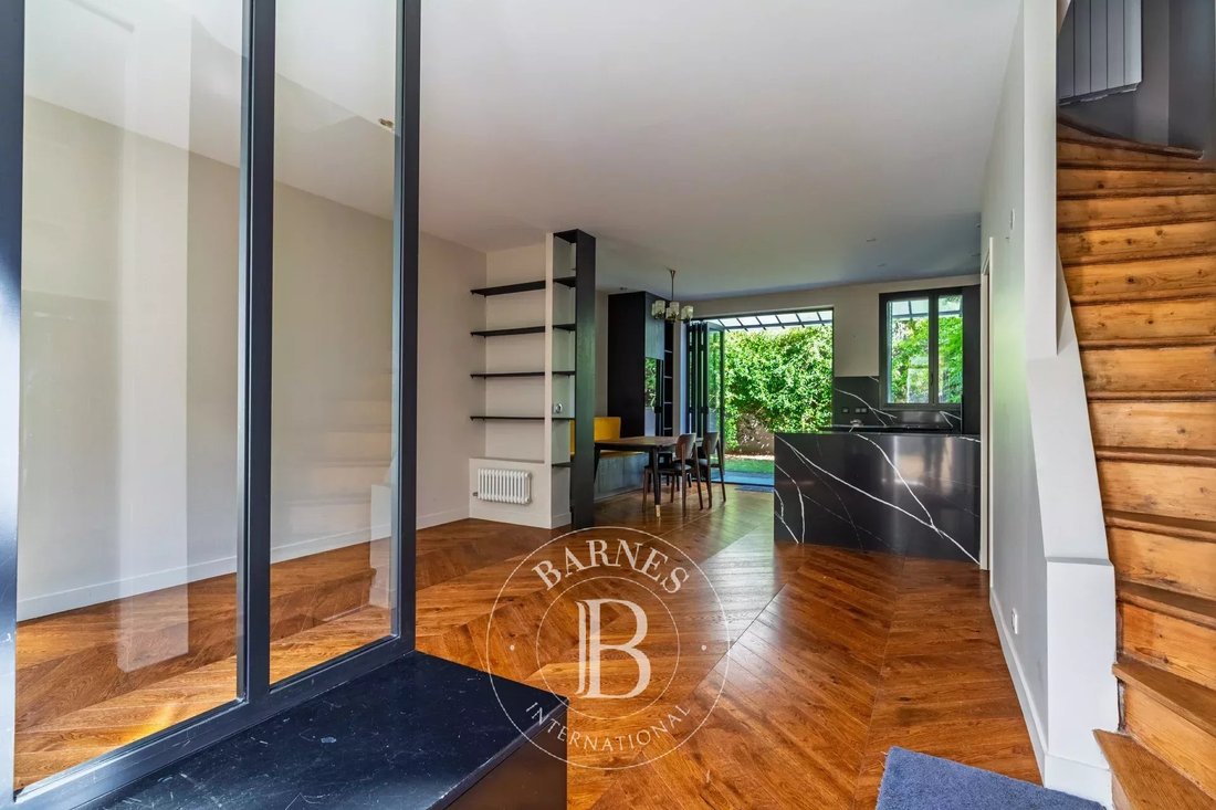 Townhouse in Auteuil Sud, Paris 16e Arrondissement, Paris 2 - 17389015