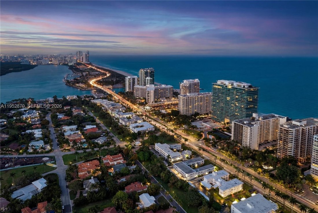Condo in Bal Harbour, Florida, United States 2 - 17389190