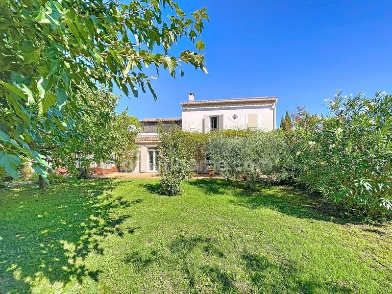 House in Maillane, Provence-Alpes-Côte d'Azur, France 1 - 17388942