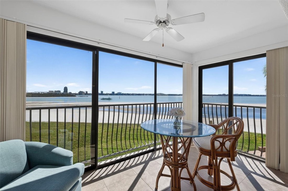 Condo in Clearwater, Florida, United States 5 - 17389679