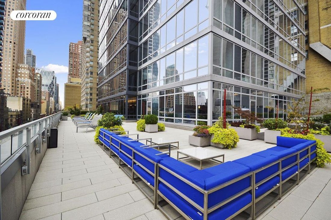Condo in New York, New York, United States 5 - 17389658