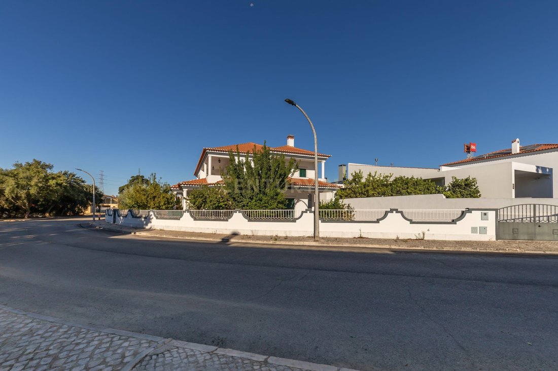 Villa in Setubal (Sao Sebastiao), Setubal, Portugal 2 - 16253373