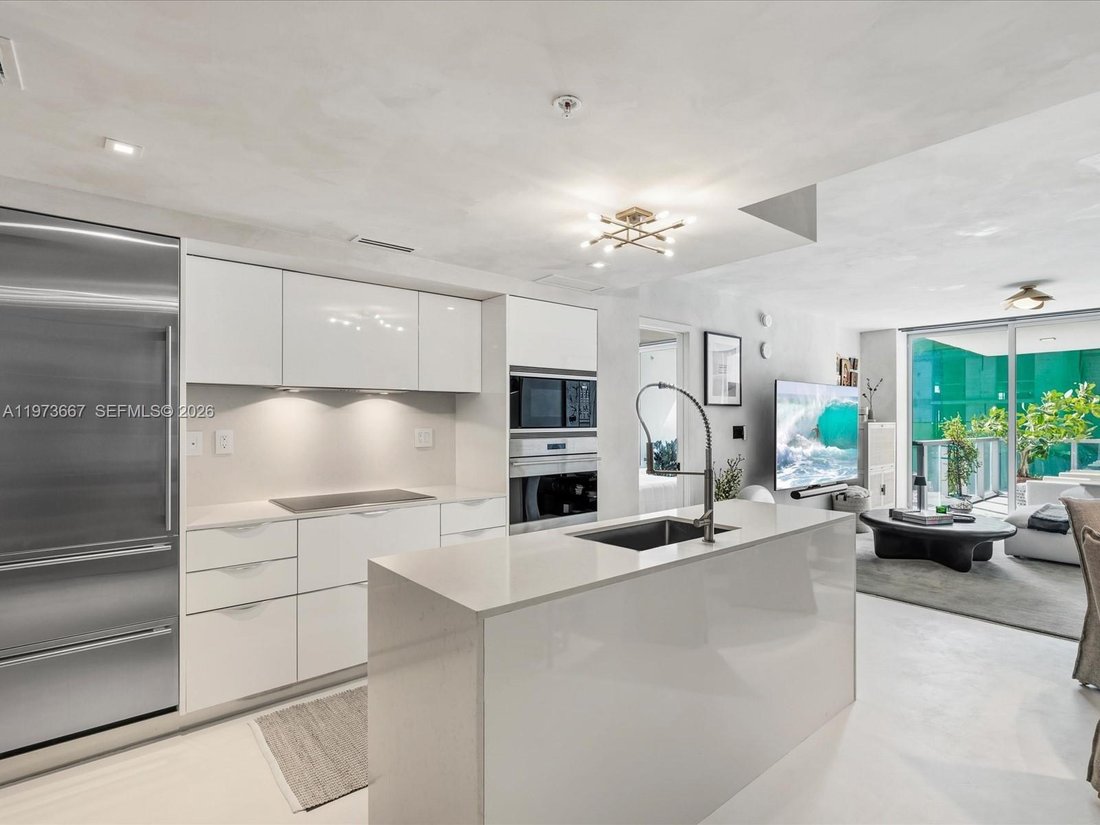 Condo in Bal Harbour, Florida, United States 1 - 17389140