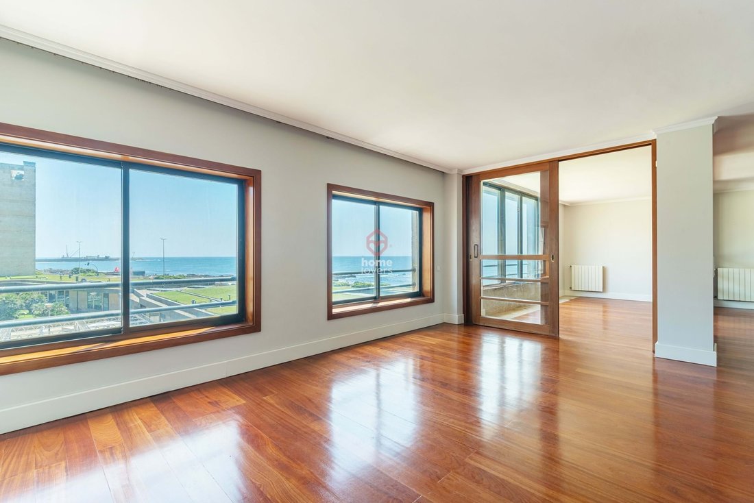 Apartment in Matosinhos e Leca da Palmeira, Porto District, Portugal 2 - 17387419