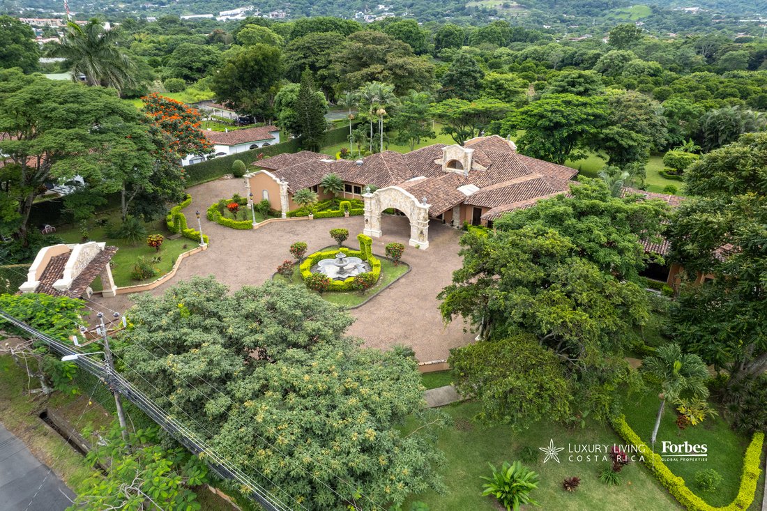 Estate in Río Oro, San José Province, Costa Rica 1 - 17392403