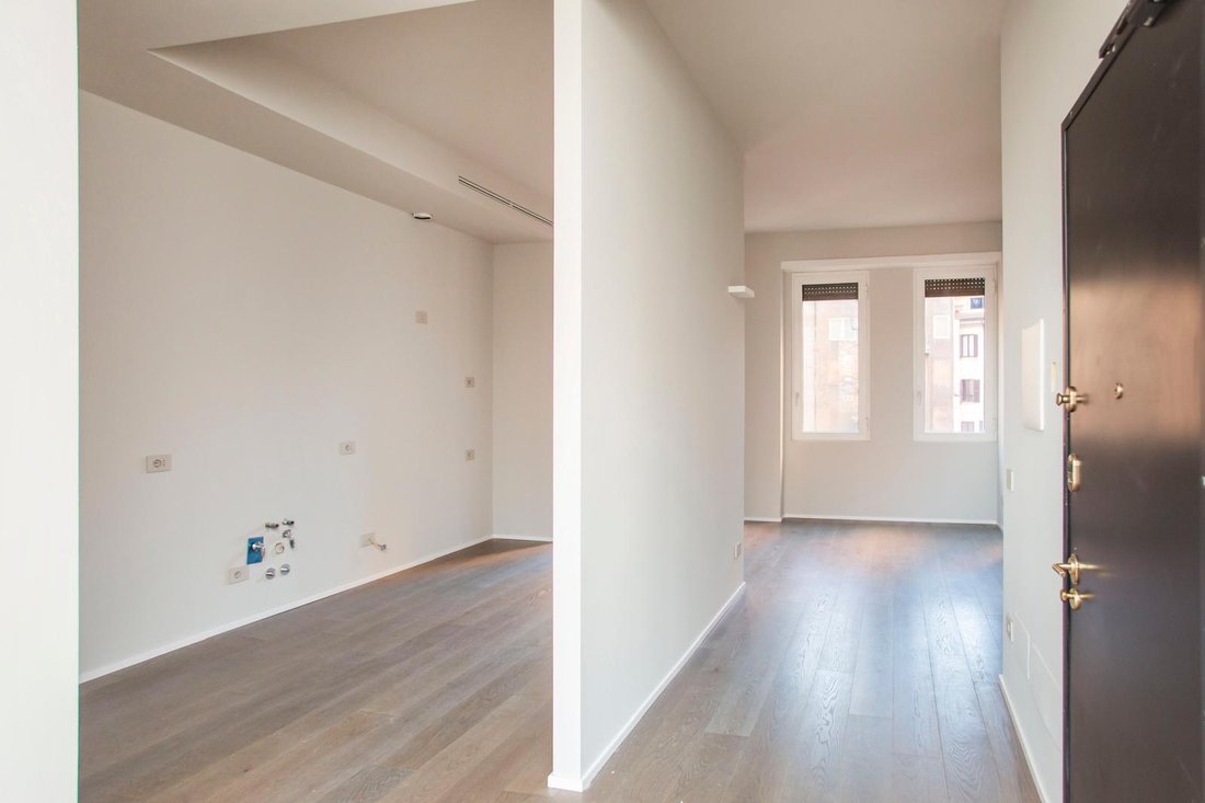 Apartment in Porta Venezia - Repubblica, Milan, Italy 4 - 17394869