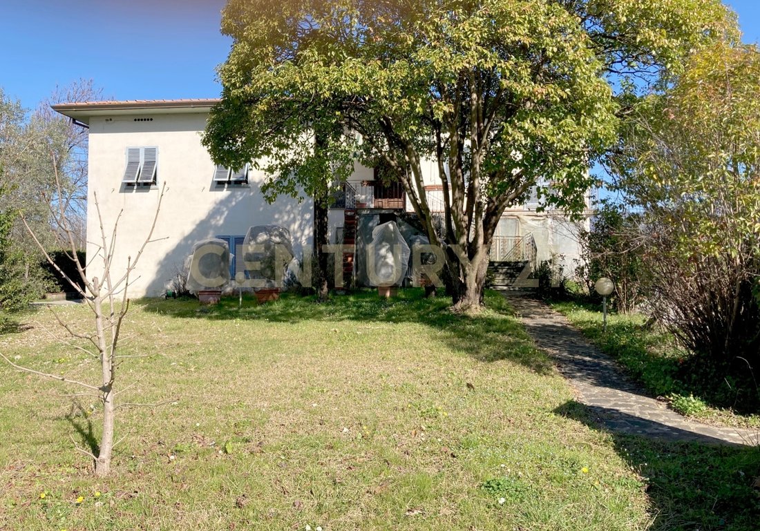 Villa in Pieve di Brancoli, Lucca, Tuscany 2 - 17391983