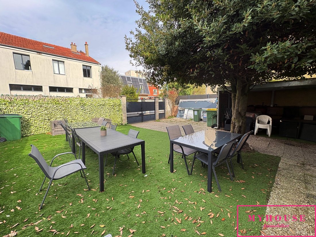 House in Champ des Oiseaux, Bagneux, France 1 - 17391384