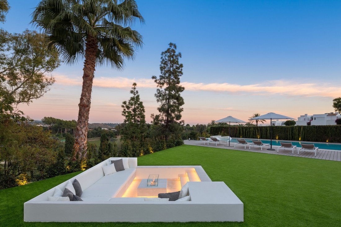 Villa in Nueva Andalucia, Marbella, Spain 2 - 17394565