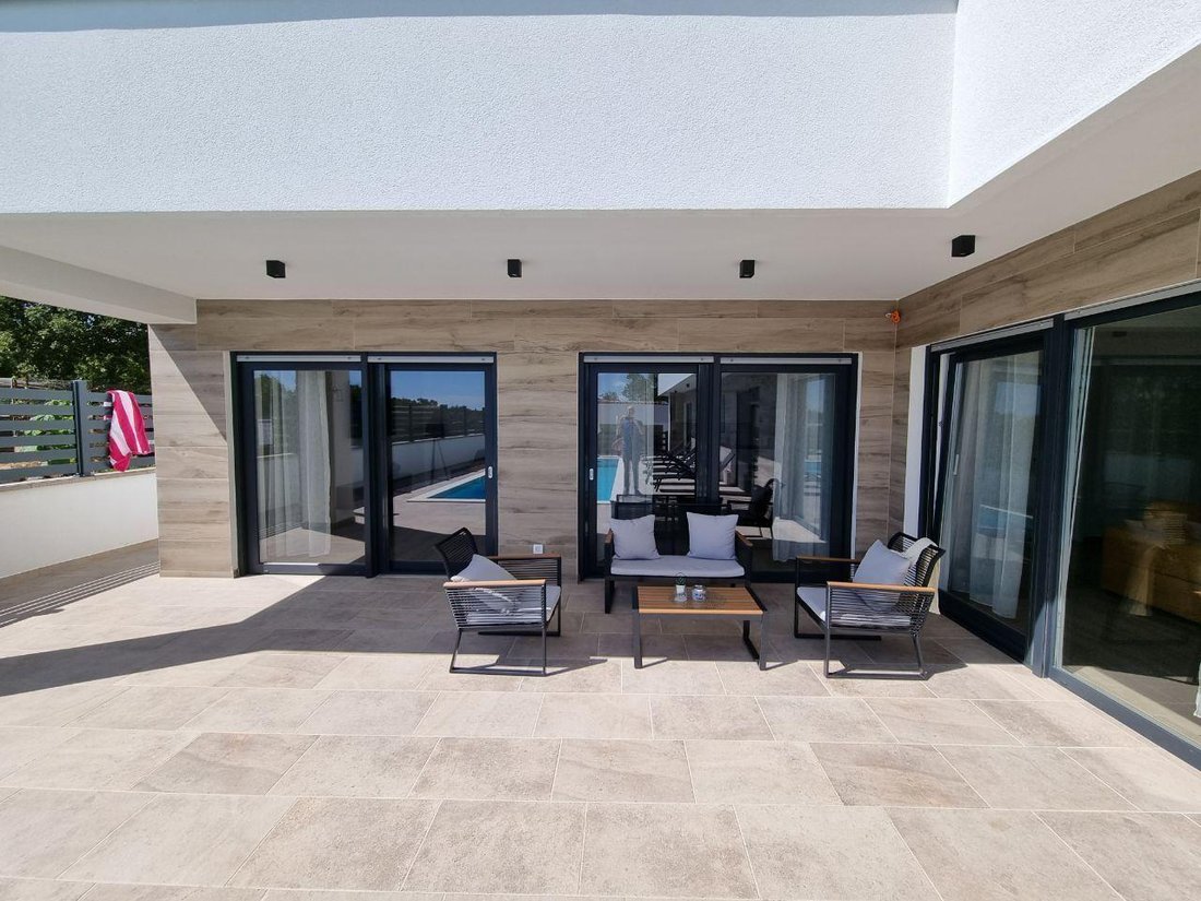 Villa in Svetvincenat, Istria County, Croatia 3 - 17392591