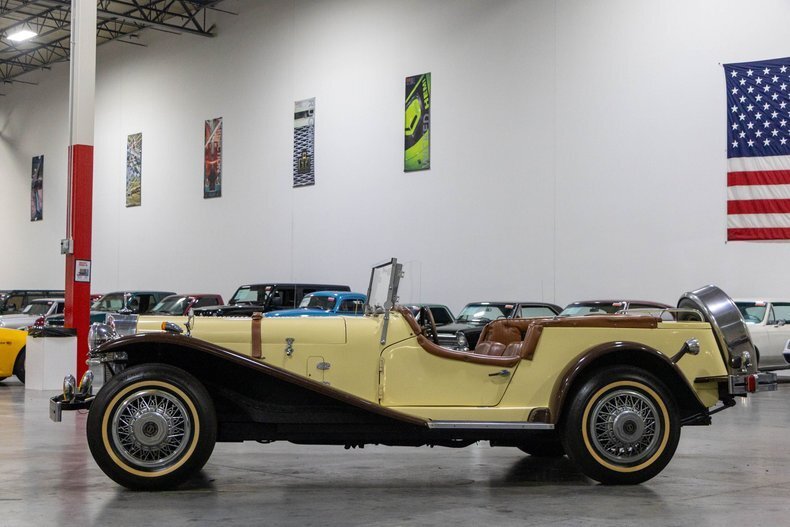 Cabriolet in Plainfield, United States 3 - 17393700