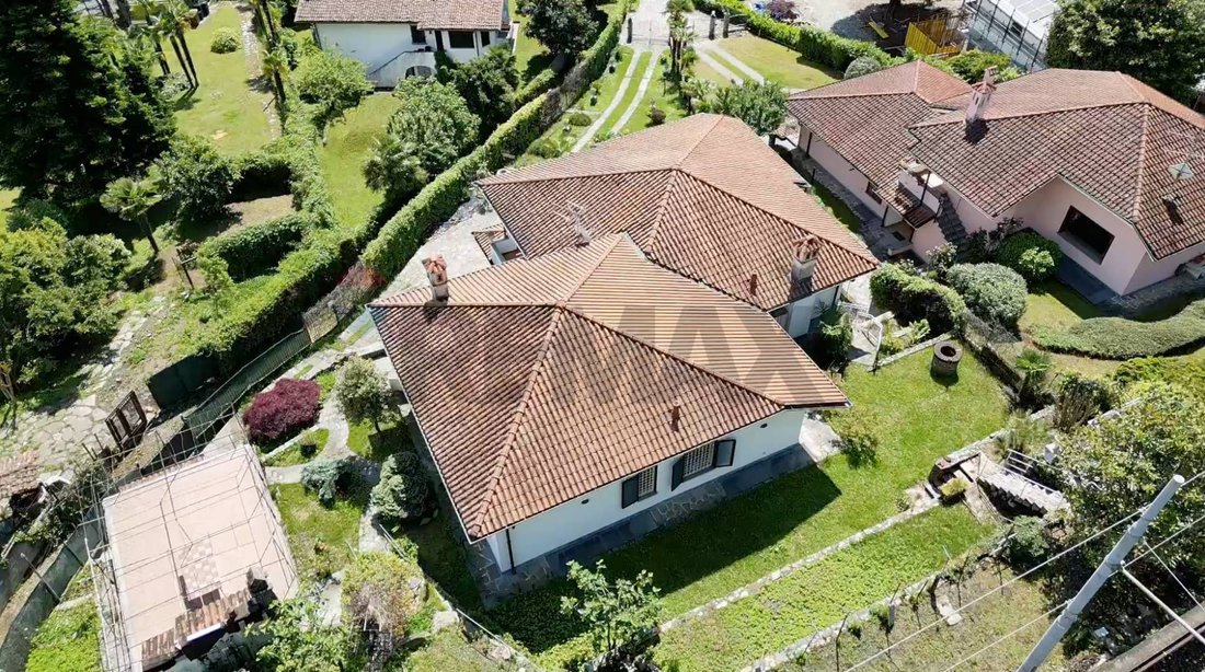 Villa in Meina, Piedmont, Italy 5 - 17392650