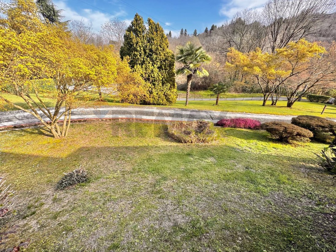 Villa in Arona, Piedmont, Italy 5 - 17392665