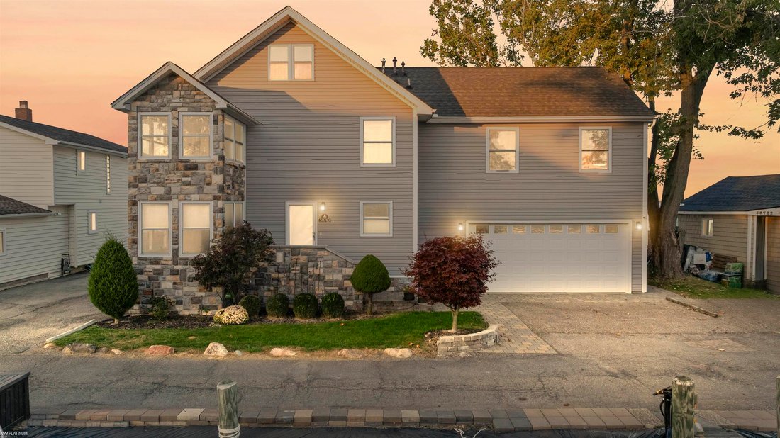 House in New Baltimore, Michigan, United States 1 - 17394178