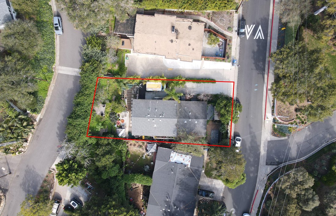 Santa Barbara, California, United States 3 - 17389896