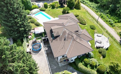 Villa in Sumirago, Lombardy, Italy 1