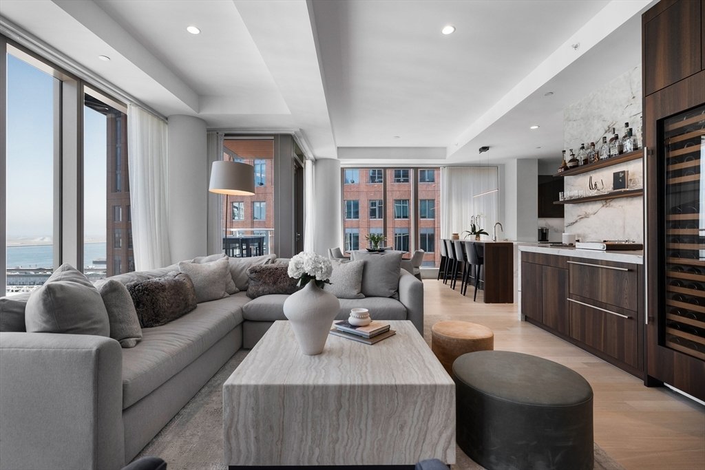 Condo in Boston, Massachusetts, United States 2 - 17141158