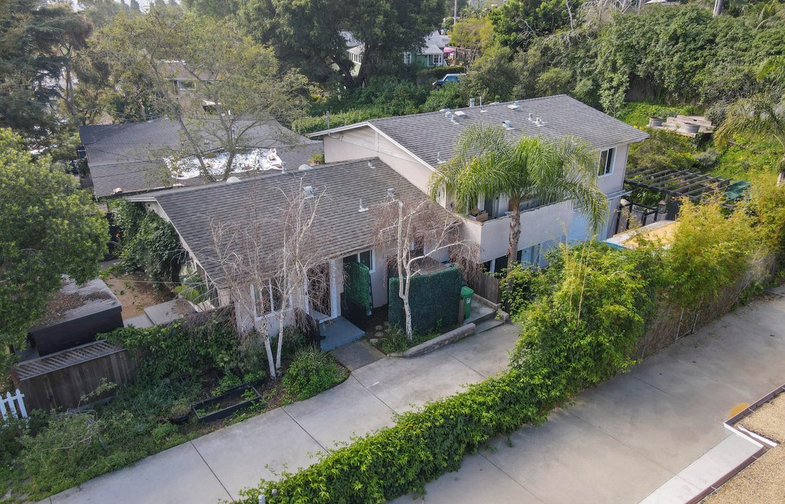 Santa Barbara, California, United States 1 - 17389896
