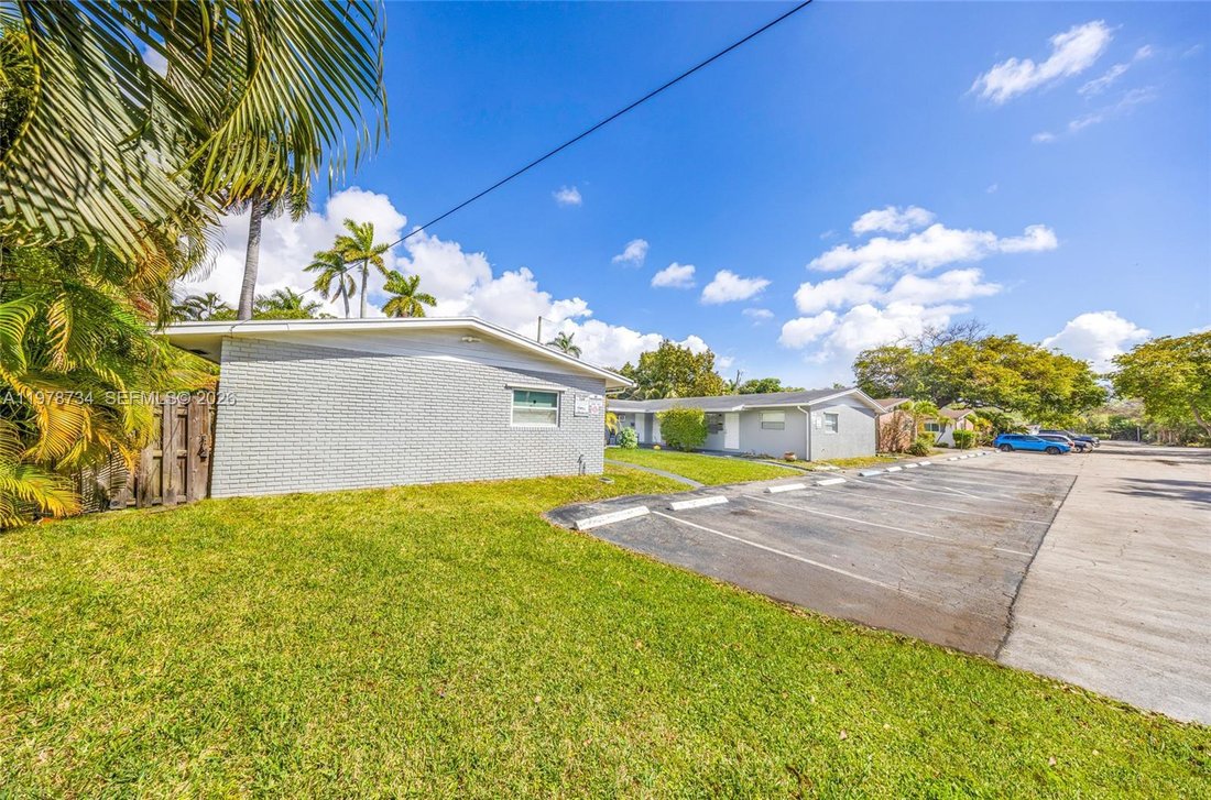 Fort Lauderdale, Florida, United States 3 - 17393291