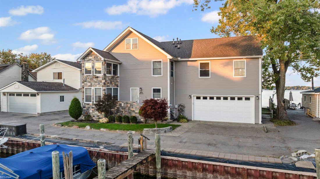 House in New Baltimore, Michigan, United States 5 - 17394178