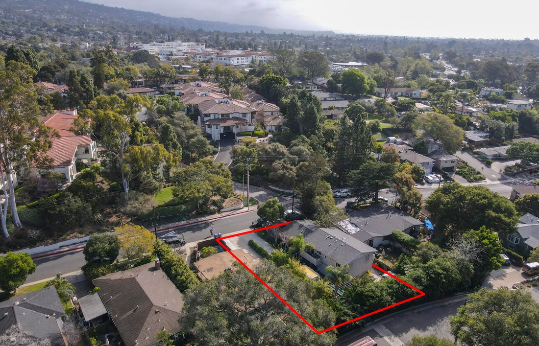 Santa Barbara, California, United States 4 - 17389896