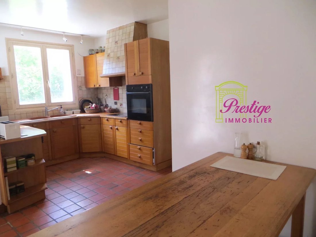 House in Nord Ouest, Le Mesnil-le-Roi, France 5 - 17127353