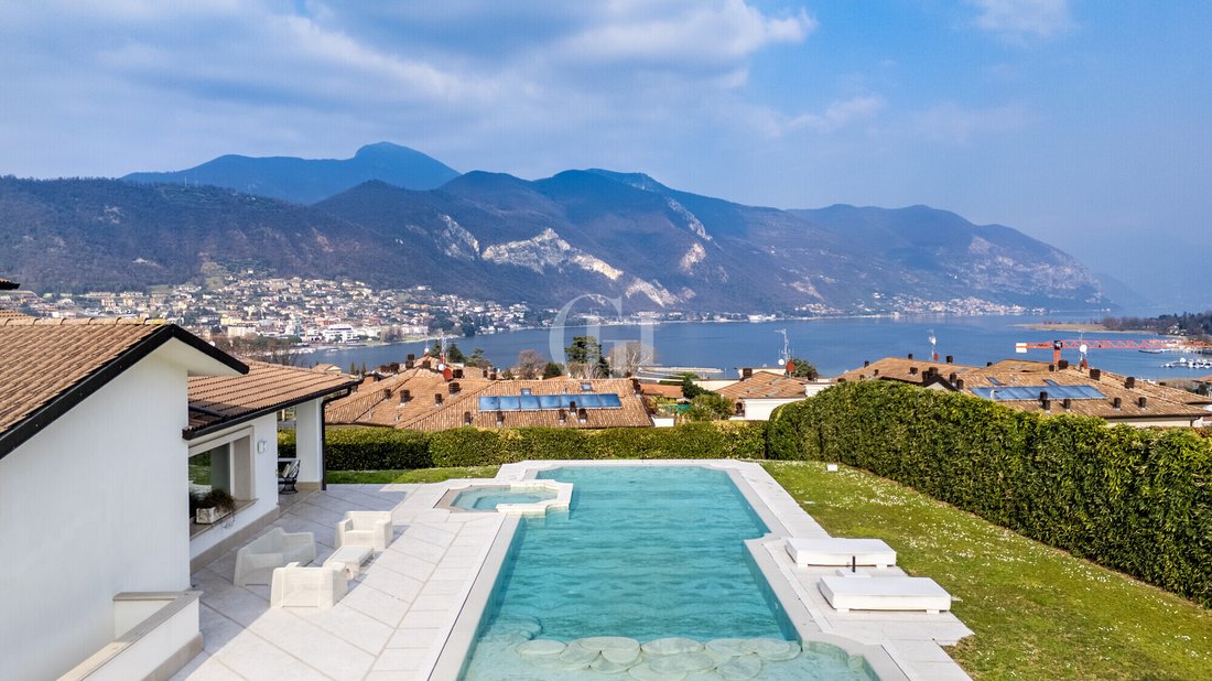 Villa in Paratico, Lombardy, Italy 2 - 17393589