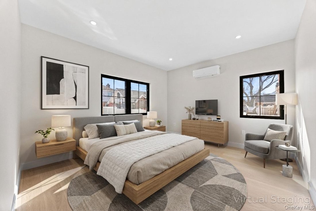 House in New York, New York, United States 4 - 17390209