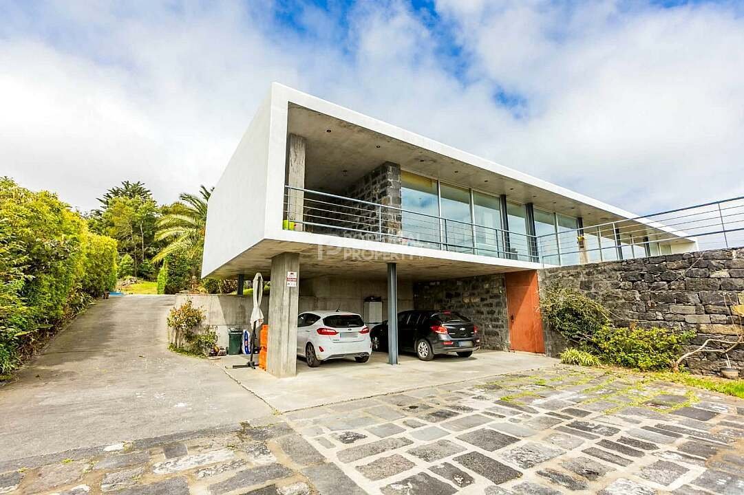 Villa in Ponta Delgada (Sao Jose), Azores, Portugal 1 - 17392073