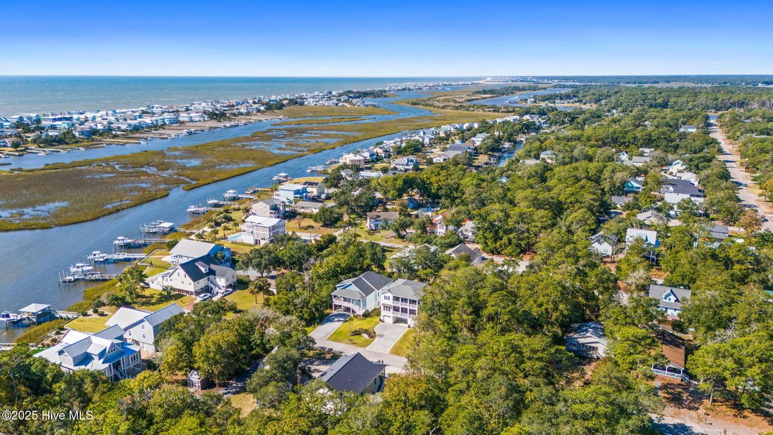 House in Oak Island, North Carolina, United States 4 - 17391668