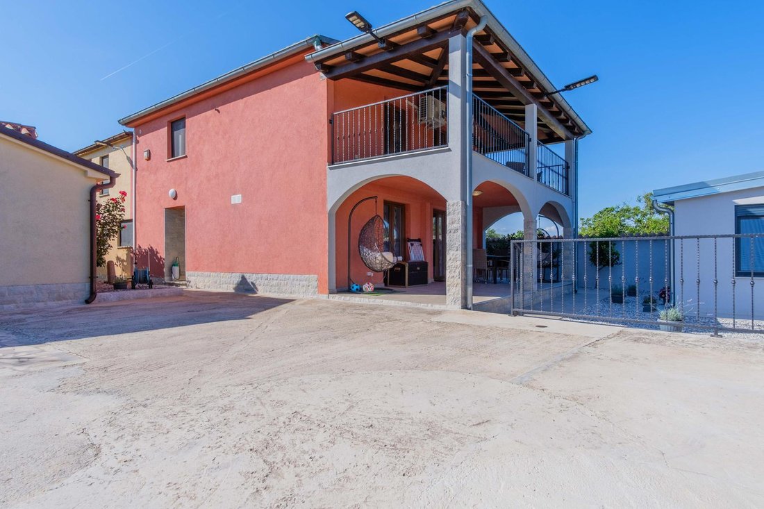 Villa in Grad Pula, Istria County, Croatia 1 - 15937898