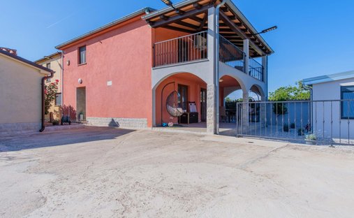 Villa in Grad Pula, Istria County, Croatia 1