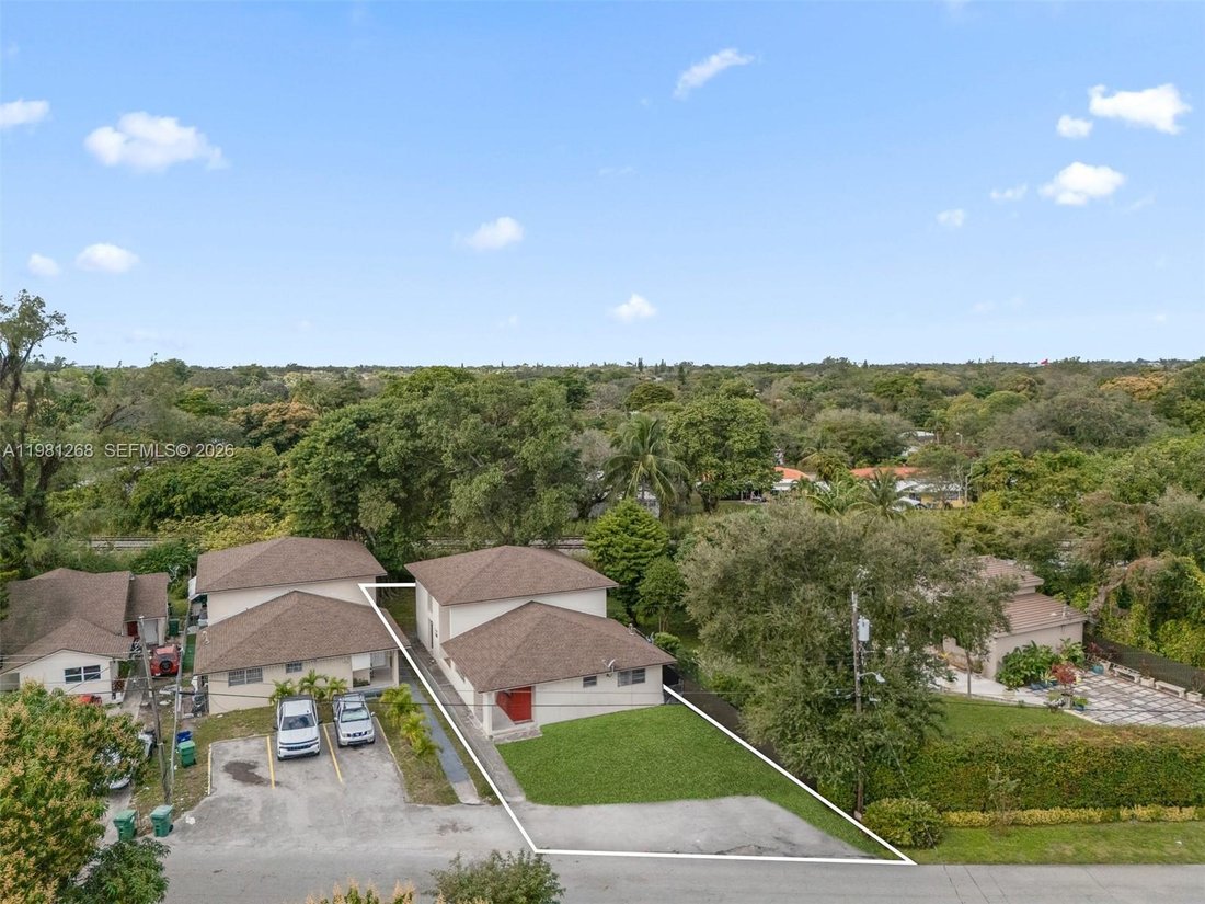 House in Miami, Florida, United States 2 - 17390248