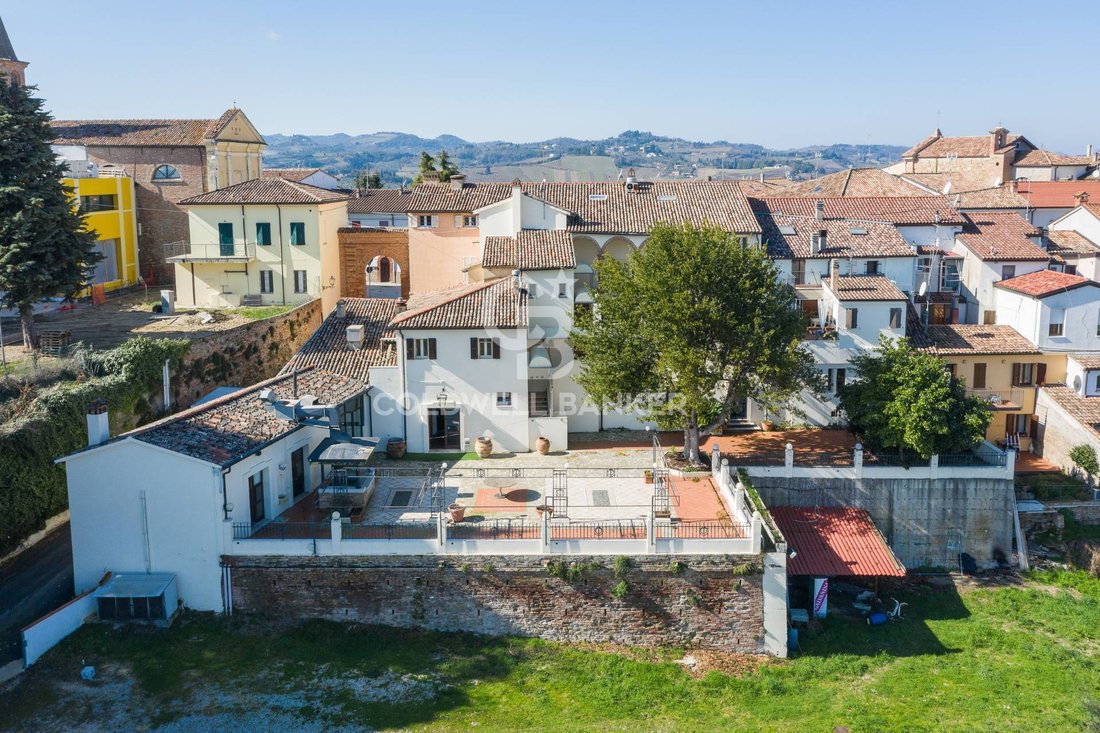 Villa in Montenovo, Emilia-Romagna, Italy 1 - 17392676