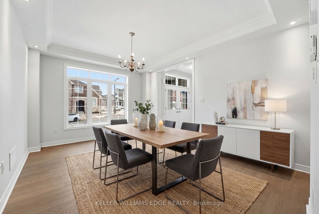 House in Oakville, Ontario, Canada 5 - 17391000