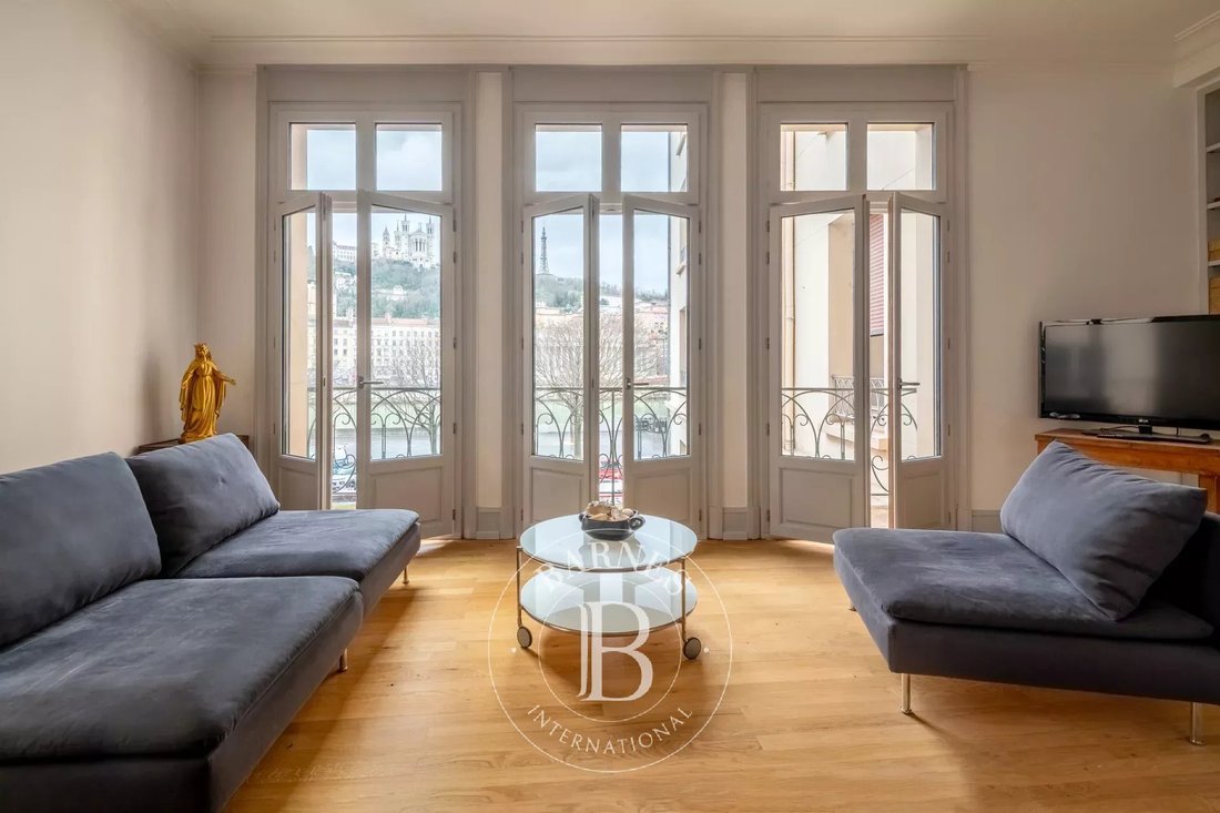 Apartment in Vieux Lyon, Lyon 5e Arrondissement, Lyon 3 - 17392285