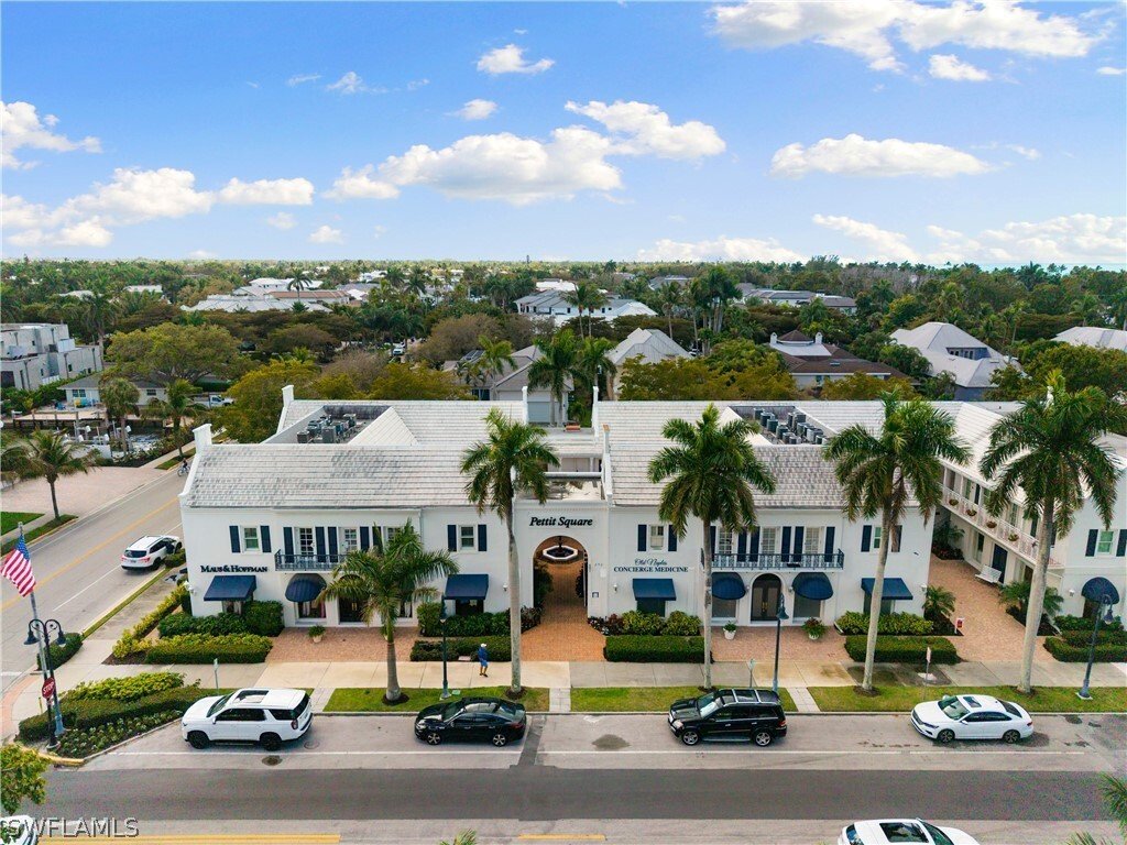 Condo in Naples, Florida, United States 3 - 17393350