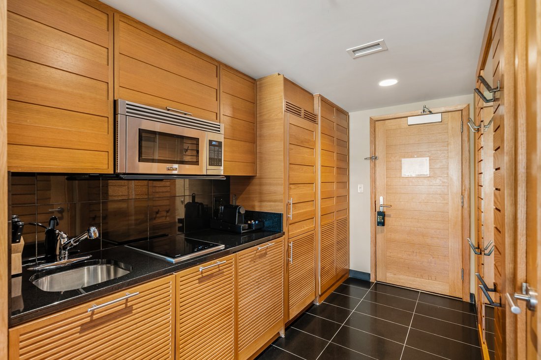 Condo in Snowmass Village, Colorado, United States 5 - 17393246