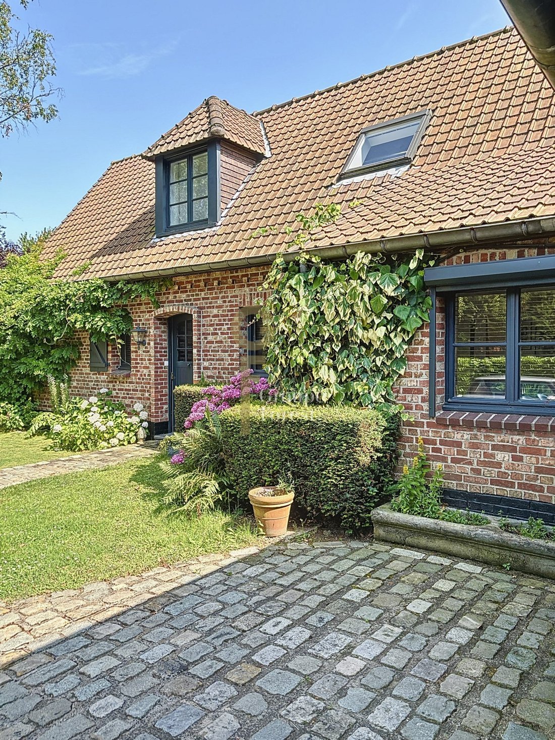 House in Bondues, Hauts-de-France, France 3 - 17393208
