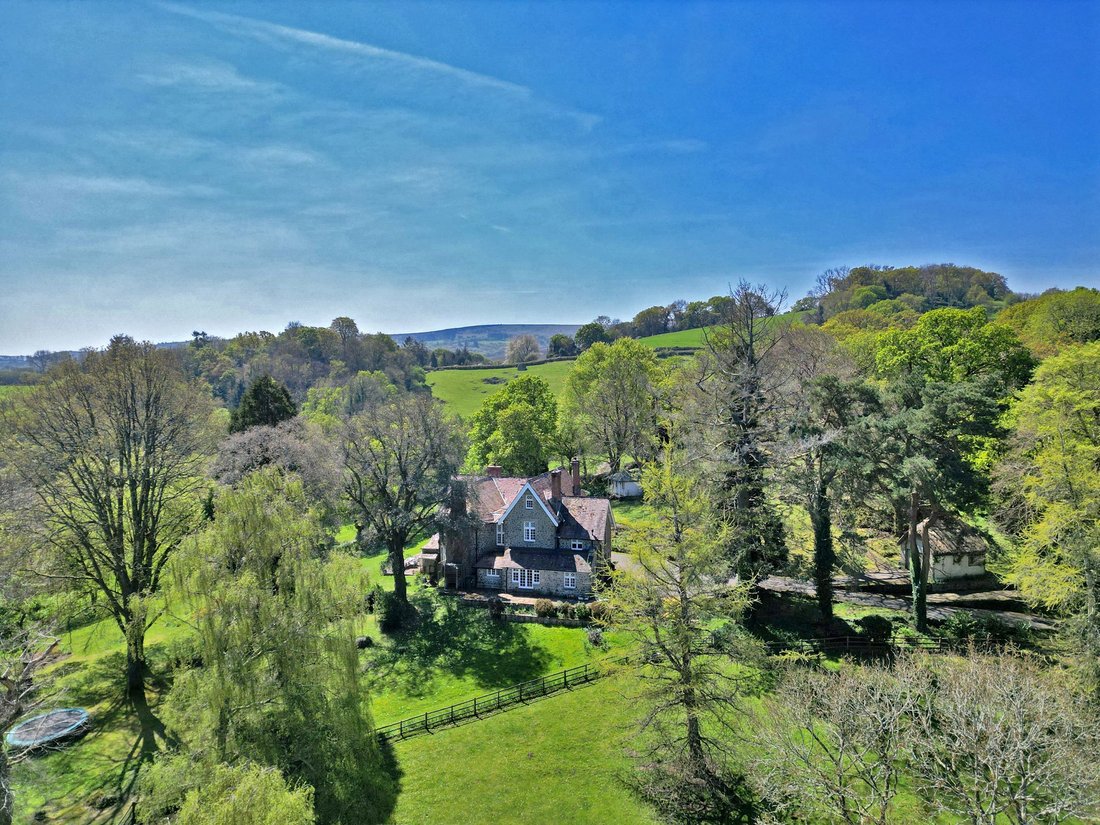 House in Lustleigh, England 1 - 17394342