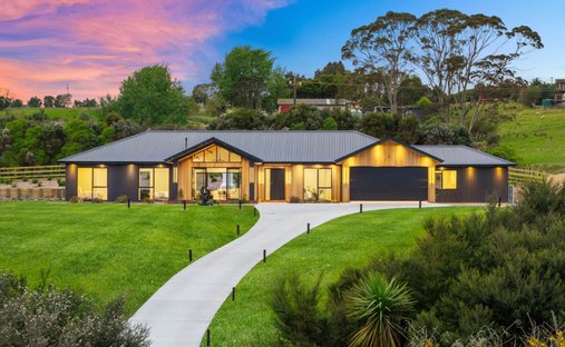 House in Dairy Flat, Auckland, New Zealand 1