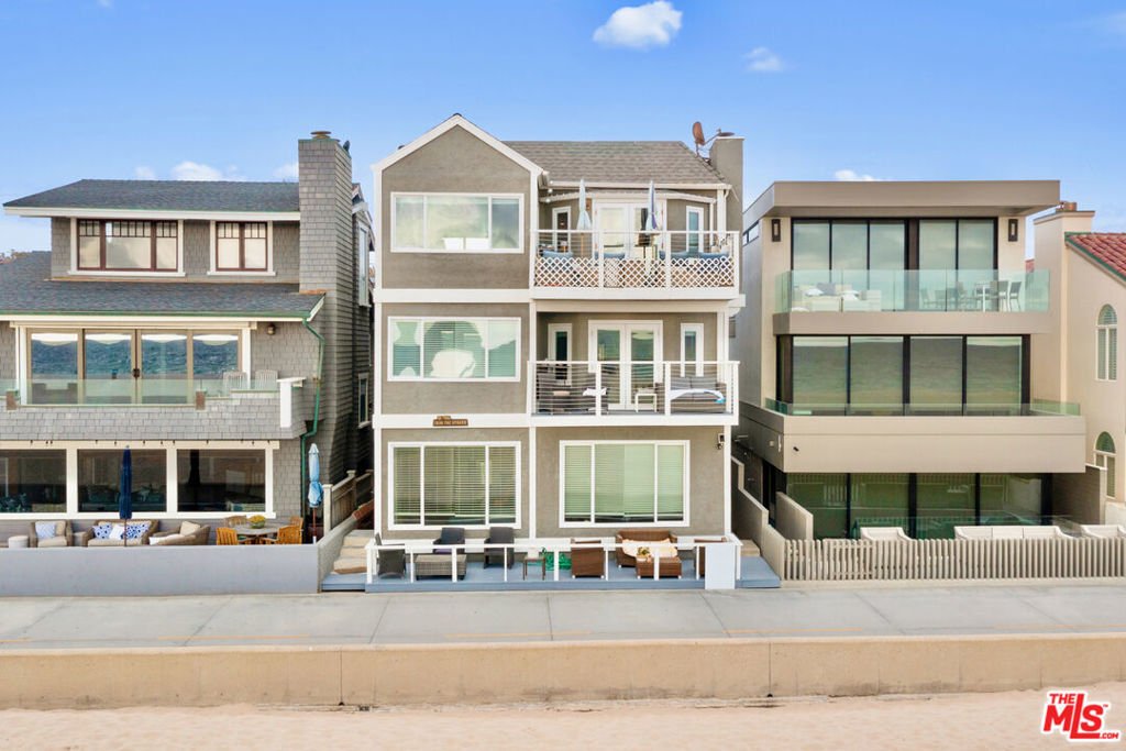 Hermosa Beach, California, United States 3 - 17390388